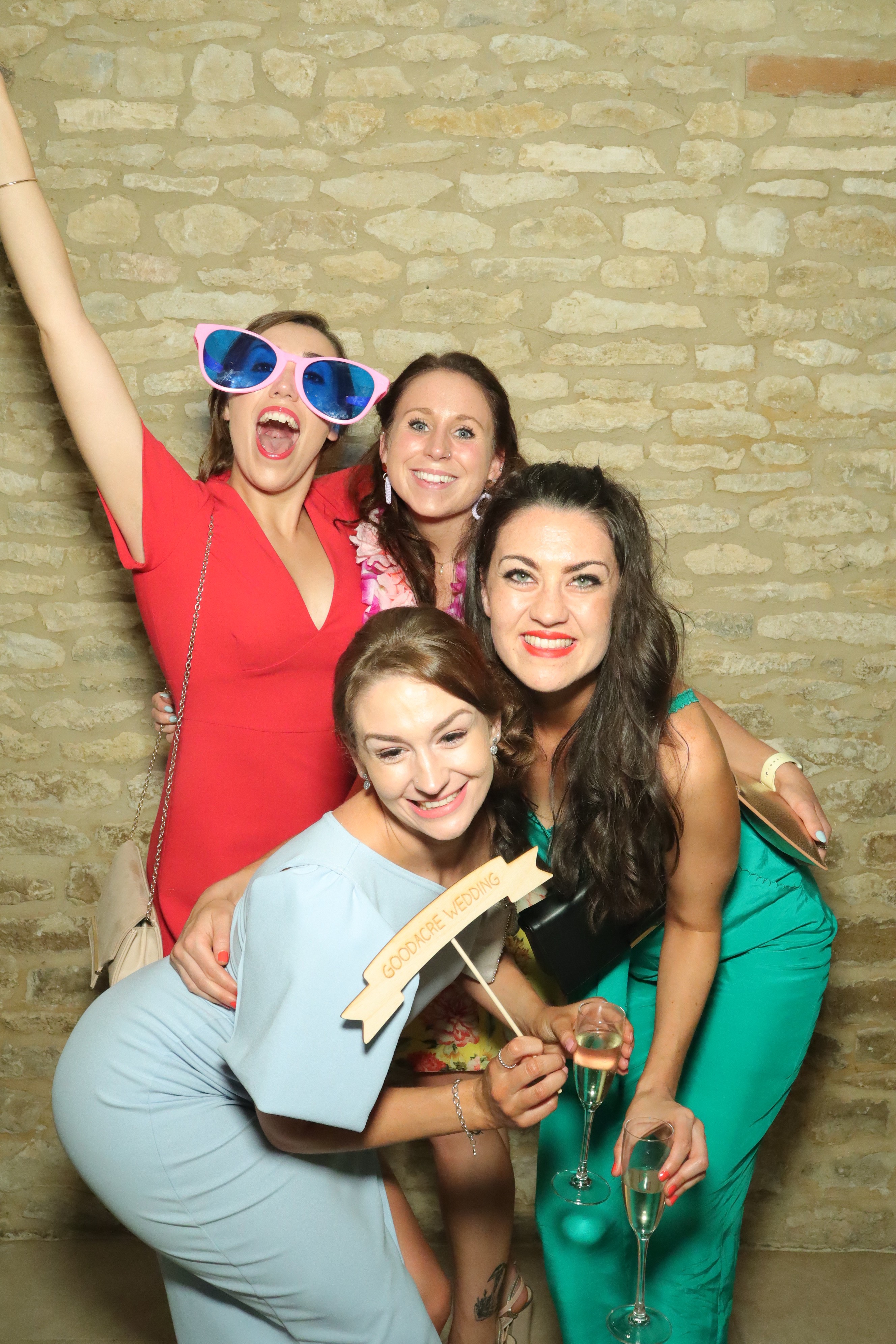 Natalie & Jack’s Wedding | View more photos from the event at gallery.myphotoboothexperience.co.uk/u/MyPhotoBoothExperienceLtd/Natalie-Jack’s-Wedding